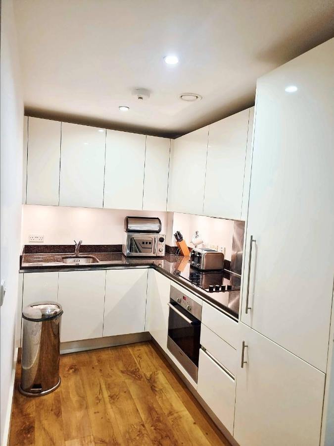 Your Riverside Home 2 With Private Balcony Λονδίνο Εξωτερικό φωτογραφία