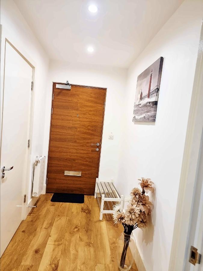 Your Riverside Home 2 With Private Balcony Λονδίνο Εξωτερικό φωτογραφία
