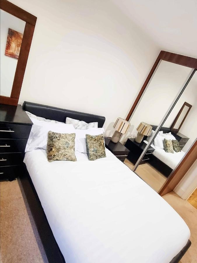 Your Riverside Home 2 With Private Balcony Λονδίνο Εξωτερικό φωτογραφία